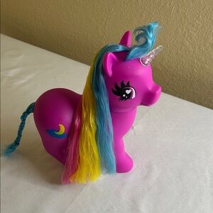 Light-Up Unicorn Toy with Rainbow Mane
Wonderful Pony Land
